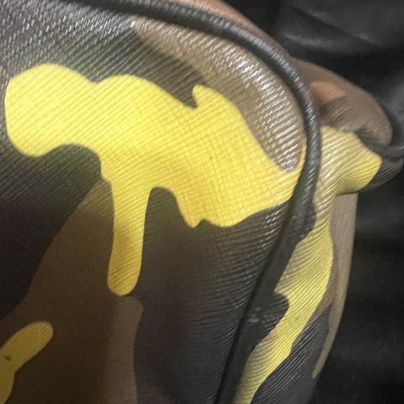 RARE Michael Kors Jet Set Acid Lemon & Green Camo Backpack - Picture 11 of 13